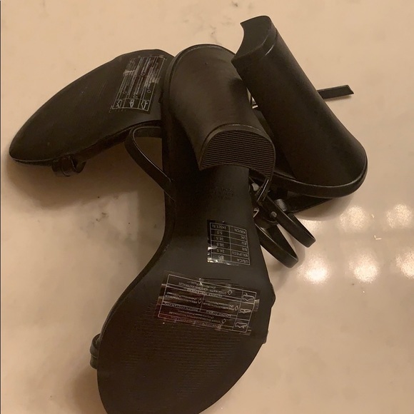 High heels - Picture 3 of 6